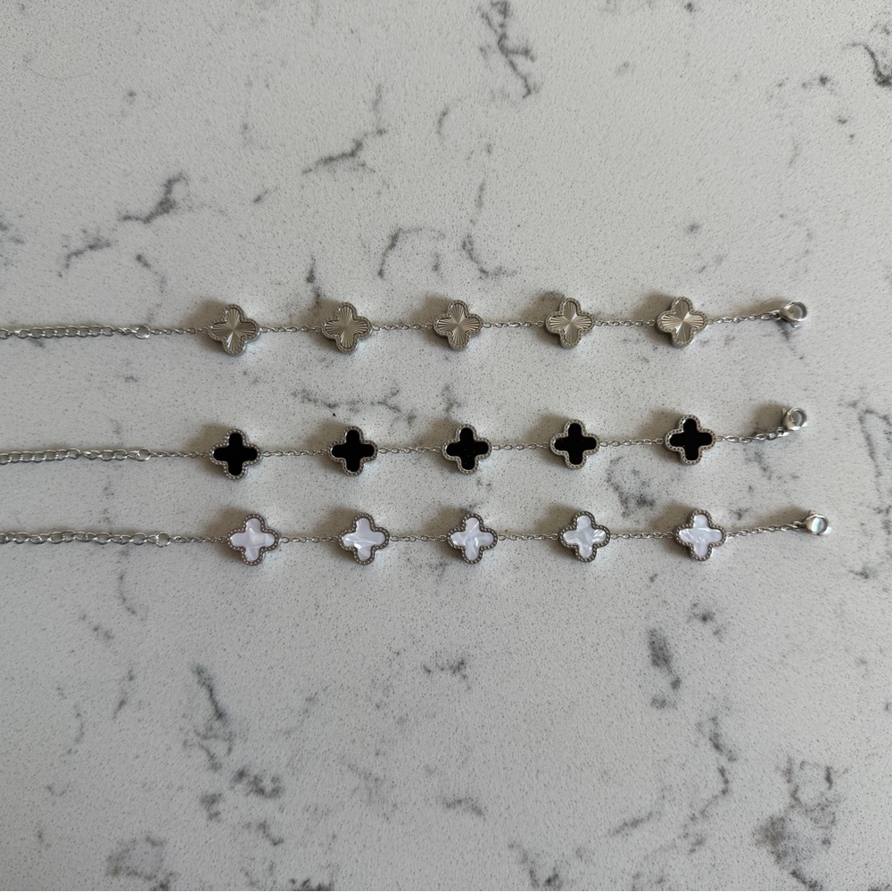 Clover Bracelet Set - Picture 2 of 7